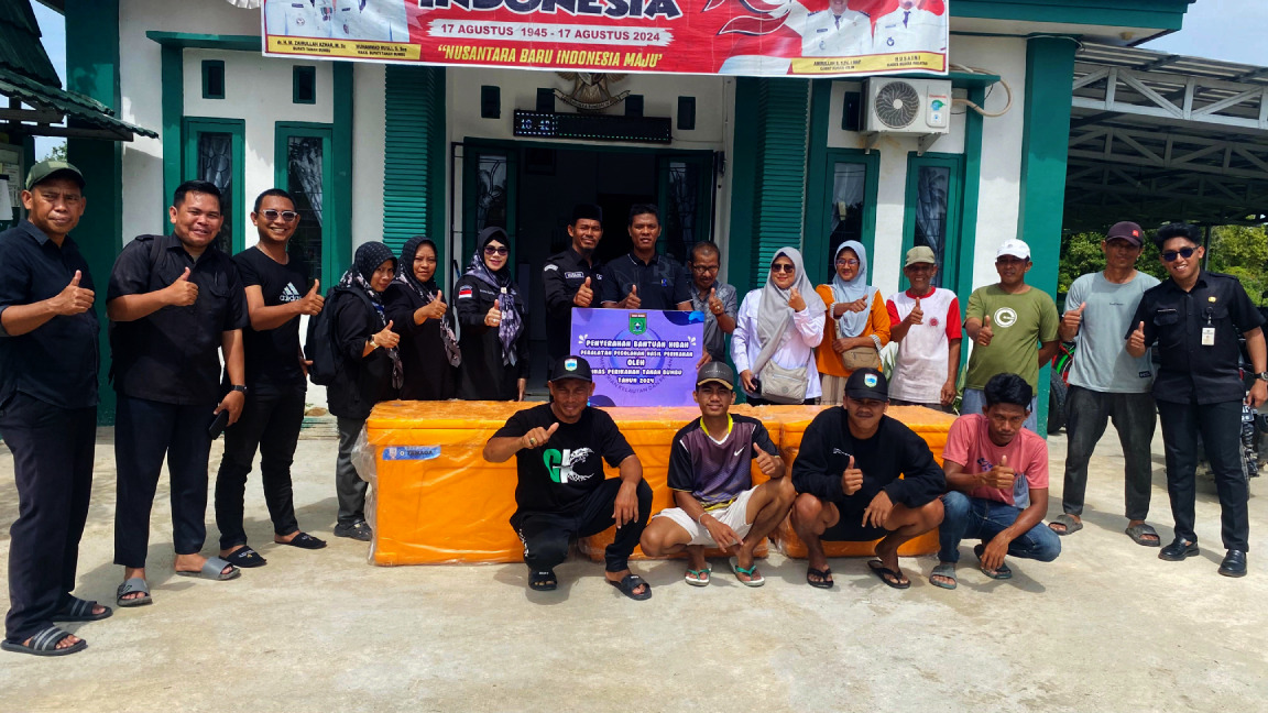 Penyerahan Bantuan Box Fiber Dukung Produktivitas Kelompok Mitra Mandiri Desa Muara Pagatan